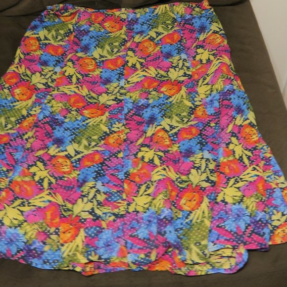 Christopher And Banks Muti Color Cotton Stretch Floral Skirt Size 14 - Picture 3 of 5